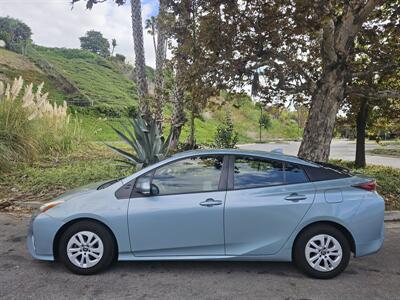 2017 Toyota Prius Two - Photo 1 - Ventura, CA 93003