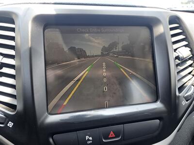 2015 Jeep Cherokee Trailhawk   - Photo 9 - Ventura, CA 93003
