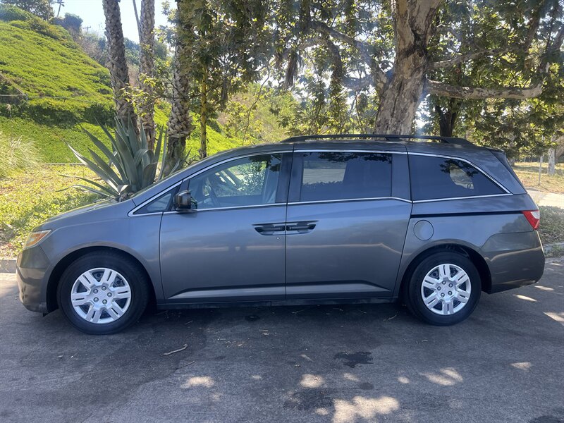 2013 Honda Odyssey LX   - Photo 1 - Ventura, CA 93003