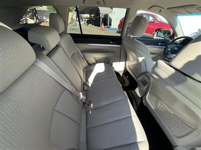 2011 Subaru Outback 2.5i Premium   - Photo 9 - Ventura, CA 93003