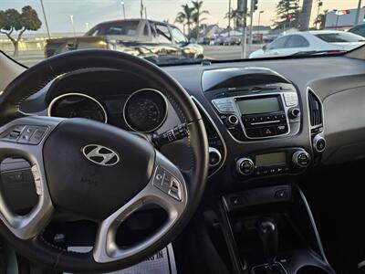2010 Hyundai Tucson Limited   - Photo 7 - Ventura, CA 93003