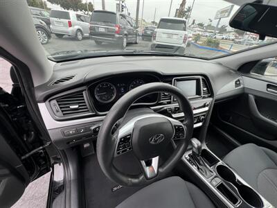 2018 Hyundai Sonata SE   - Photo 10 - Ventura, CA 93003