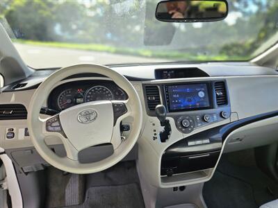2011 Toyota Sienna LE 8-Passenger   - Photo 5 - Ventura, CA 93003
