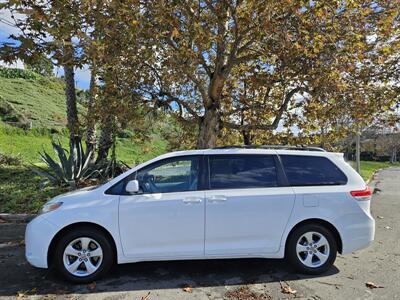 2011 Toyota Sienna LE 8-Passenger   - Photo 1 - Ventura, CA 93003