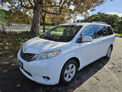 2011 Toyota Sienna LE 8-Passenger   - Photo 3 - Ventura, CA 93003