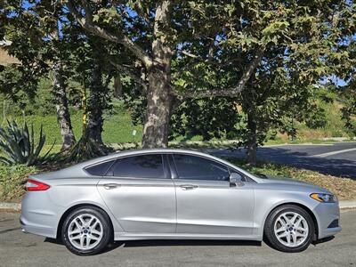 2016 Ford Fusion SE - Photo 1 - Ventura, CA 93003