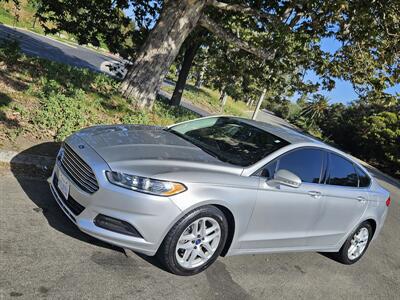 2016 Ford Fusion SE - Photo 2 - Ventura, CA 93003