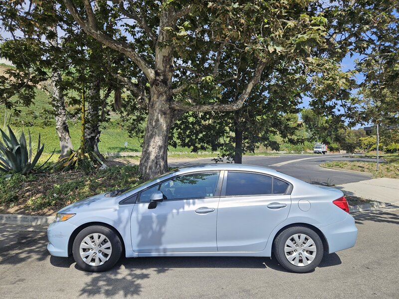 2012 Honda Civic LX   - Photo 1 - Ventura, CA 93003