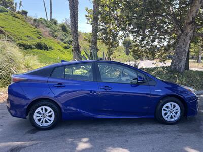 2017 Toyota Prius Two - Photo 2 - Ventura, CA 93003