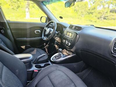 2016 Kia Soul +   - Photo 6 - Ventura, CA 93003