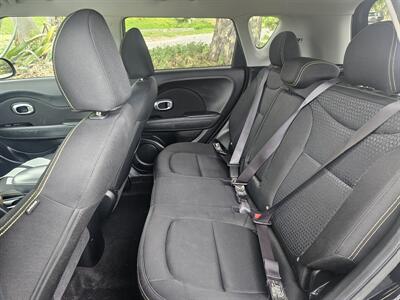2016 Kia Soul + - Photo 10 - Ventura, CA 93003