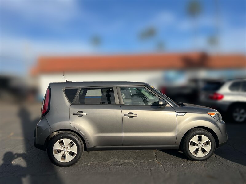 2016 Kia Soul   - Photo 1 - Ventura, CA 93003