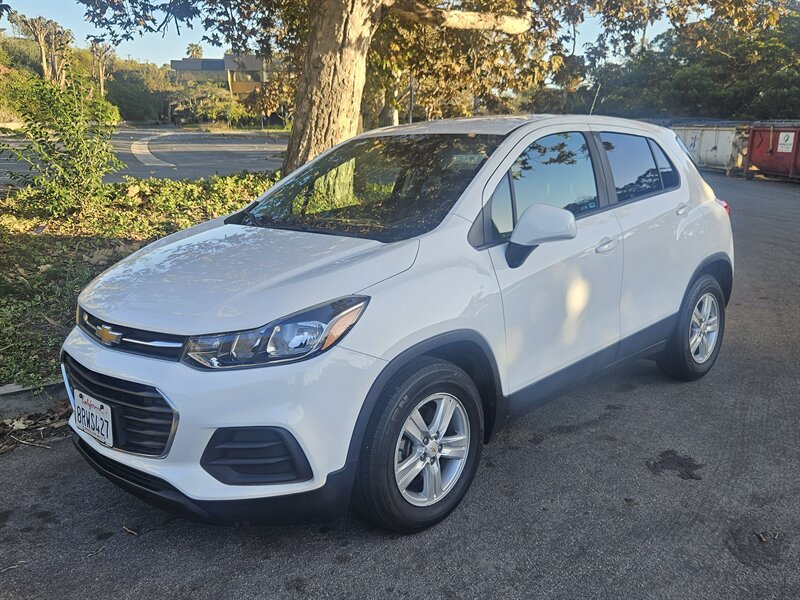 2020 Chevrolet Trax LS   - Photo 1 - Ventura, CA 93003