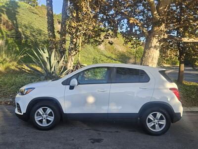 2020 Chevrolet Trax LS - Photo 2 - Ventura, CA 93003