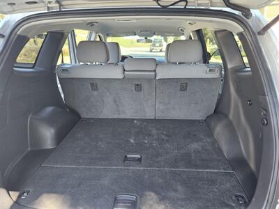 2012 Hyundai Santa Fe GLS   - Photo 11 - Ventura, CA 93003