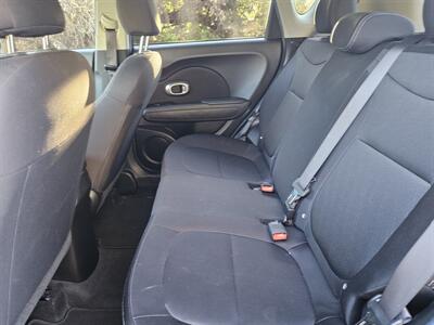 2015 Kia Soul   - Photo 7 - Ventura, CA 93003
