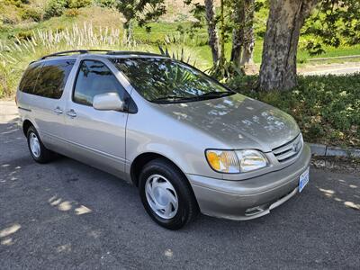 2001 Toyota Sienna XLE   - Photo 2 - Ventura, CA 93003