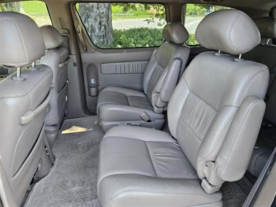 2001 Toyota Sienna XLE   - Photo 8 - Ventura, CA 93003