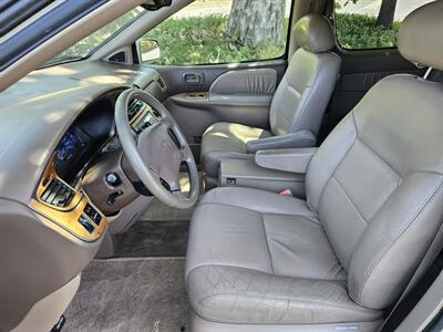 2001 Toyota Sienna XLE   - Photo 7 - Ventura, CA 93003