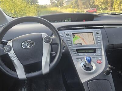 2014 Toyota Prius Four   - Photo 16 - Ventura, CA 93003
