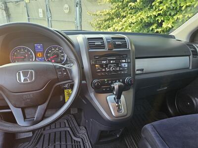 2011 Honda CR-V SE   - Photo 9 - Ventura, CA 93003