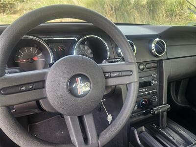 2008 Ford Mustang V6 Deluxe   - Photo 4 - Ventura, CA 93003