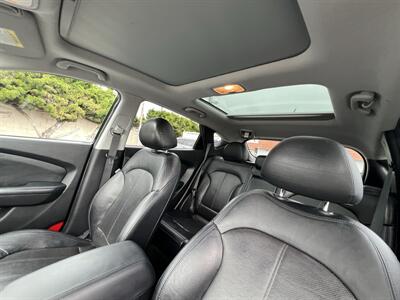 2010 Hyundai Tucson Limited   - Photo 10 - Ventura, CA 93003