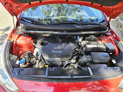 2016 Hyundai Accent SE   - Photo 12 - Ventura, CA 93003