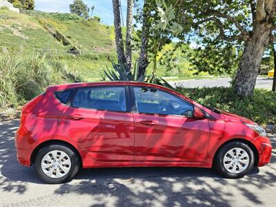 2016 Hyundai Accent SE   - Photo 2 - Ventura, CA 93003