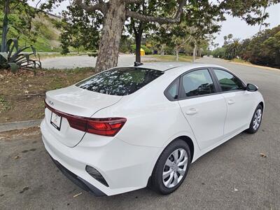 2023 Kia Forte LXS   - Photo 14 - Ventura, CA 93003