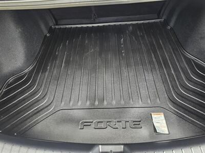 2023 Kia Forte LXS   - Photo 18 - Ventura, CA 93003