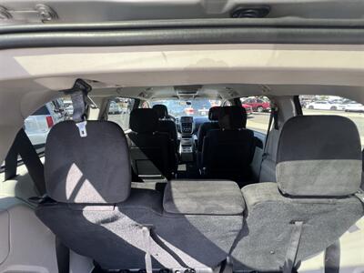 2011 Dodge Grand Caravan Passenger Mainstreet - Photo 12 - Ventura, CA 93003