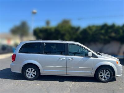 2011 Dodge Grand Caravan Passenger Mainstreet - Photo 2 - Ventura, CA 93003