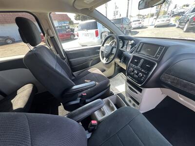 2011 Dodge Grand Caravan Passenger Mainstreet - Photo 11 - Ventura, CA 93003