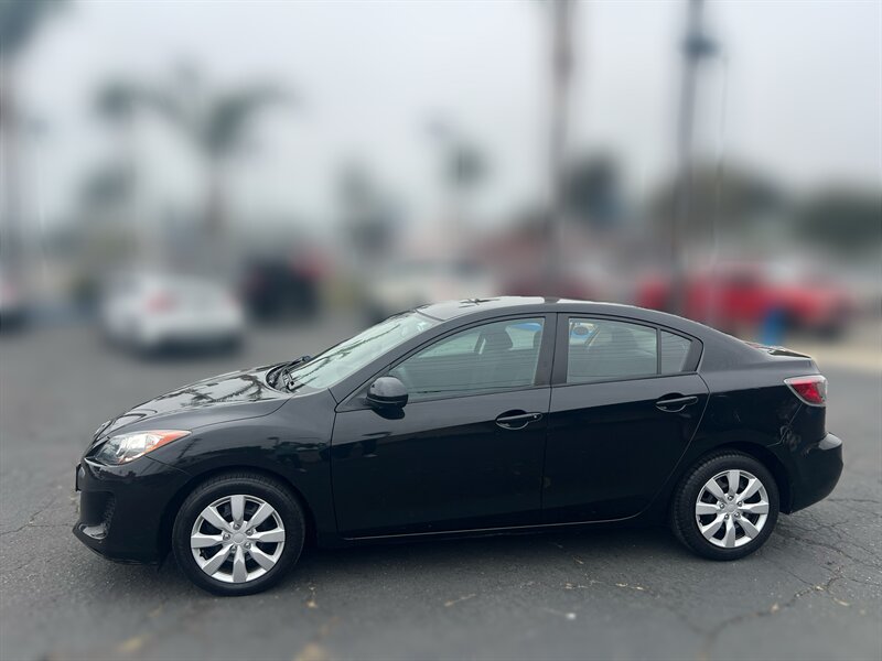 2013 Mazda Mazda3 i SV   - Photo 1 - Ventura, CA 93003
