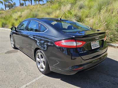 2015 Ford Fusion SE - Photo 2 - Ventura, CA 93003