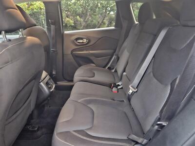 2017 Jeep Cherokee Latitude   - Photo 11 - Ventura, CA 93003