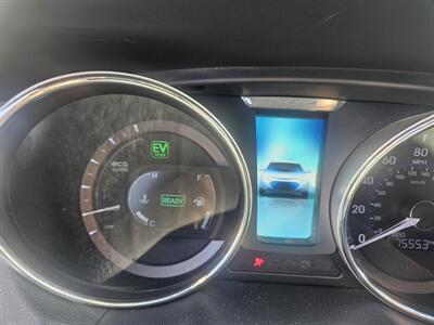 2013 Hyundai SONATA Hybrid Limited   - Photo 12 - Ventura, CA 93003