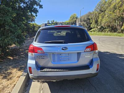 2011 Subaru Outback 2.5i Limited   - Photo 7 - Ventura, CA 93003