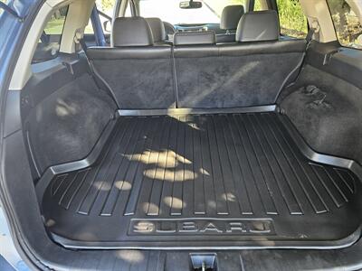 2011 Subaru Outback 2.5i Limited   - Photo 11 - Ventura, CA 93003