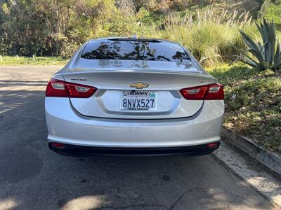 2018 Chevrolet Malibu LT   - Photo 4 - Ventura, CA 93003