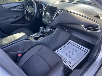 2018 Chevrolet Malibu LT   - Photo 13 - Ventura, CA 93003
