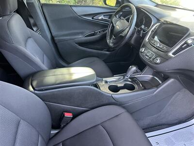 2018 Chevrolet Malibu LT   - Photo 11 - Ventura, CA 93003