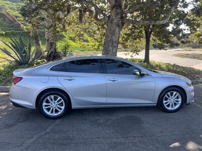 2018 Chevrolet Malibu LT   - Photo 2 - Ventura, CA 93003