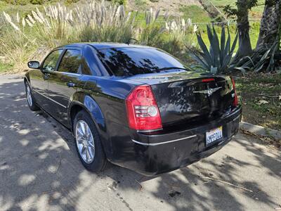 2008 Chrysler 300 Series Touring   - Photo 5 - Ventura, CA 93003