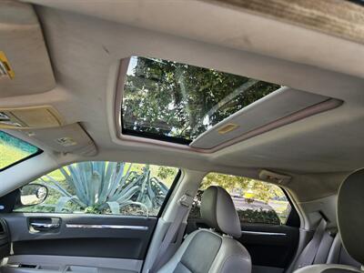 2008 Chrysler 300 Series Touring   - Photo 10 - Ventura, CA 93003