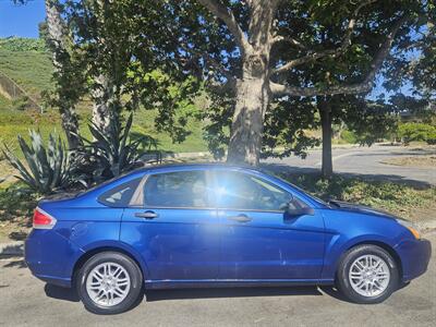 2009 Ford Focus SE   - Photo 2 - Ventura, CA 93003