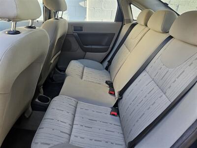 2009 Ford Focus SE   - Photo 9 - Ventura, CA 93003