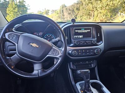 2017 Chevrolet Colorado Crew Cab LT   - Photo 9 - Ventura, CA 93003