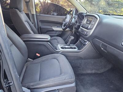 2017 Chevrolet Colorado Crew Cab LT   - Photo 11 - Ventura, CA 93003